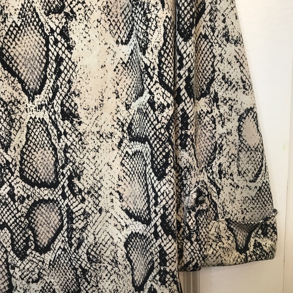 Bianca Nygard Reptile Snakeskin Animal Print Tunic Top Size Large - Picture 4 of 10